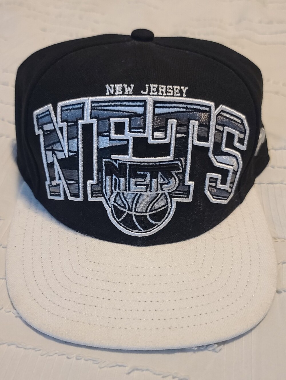 New Era New Jersey Nets 9FIFTY Snapback Cap Black/White Hardwood Classics